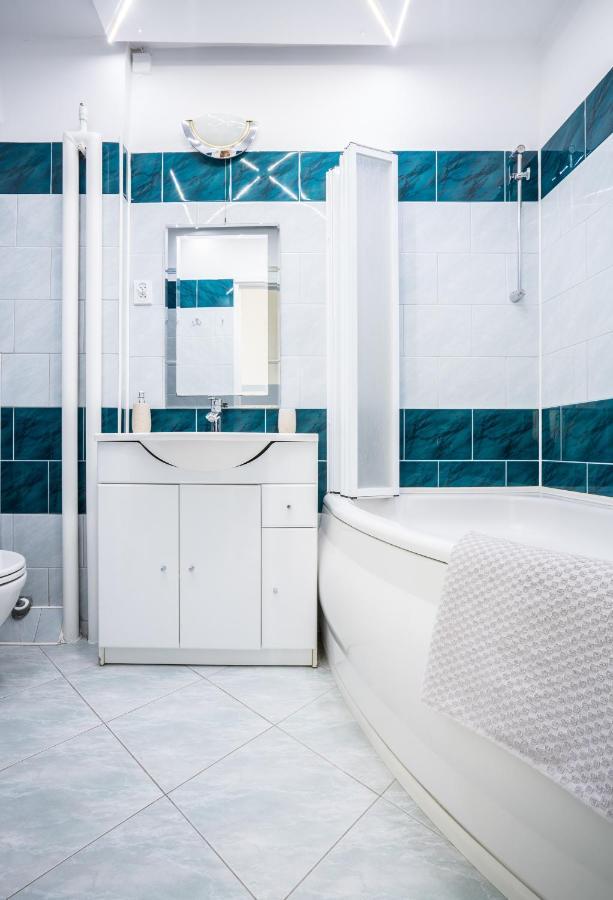 Sloneczny I Cichy Apartament Przy Starym Miescie Varsó Kültér fotó