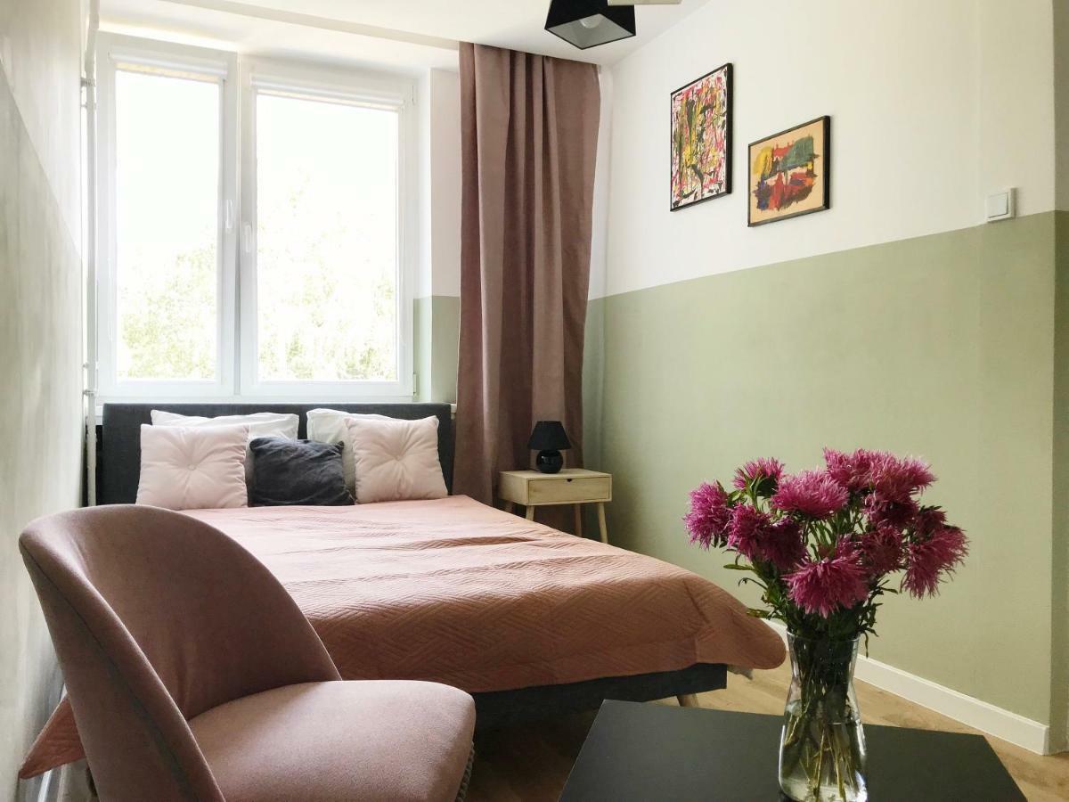 Sloneczny I Cichy Apartament Przy Starym Miescie Apartman Varsó Kültér fotó